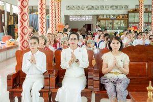 มรภ.เทพสตรี โดย คณะมนุษยศาสตร์ฯ ร่วมกับภาคีเครือข่าย จัดโครงการศิลปวัฒนธรรมสร้างสรรค์ ฟื้นฟู ประเพณีตักบาตรดอกไม้ วัดมณีชลขัณฑ์