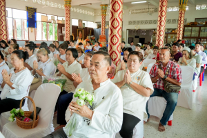 มรภ.เทพสตรี โดย คณะมนุษยศาสตร์ฯ ร่วมกับภาคีเครือข่าย จัดโครงการศิลปวัฒนธรรมสร้างสรรค์ ฟื้นฟู ประเพณีตักบาตรดอกไม้ วัดมณีชลขัณฑ์