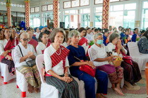 มรภ.เทพสตรี โดย คณะมนุษยศาสตร์ฯ ร่วมกับภาคีเครือข่าย จัดโครงการศิลปวัฒนธรรมสร้างสรรค์ ฟื้นฟู ประเพณีตักบาตรดอกไม้ วัดมณีชลขัณฑ์