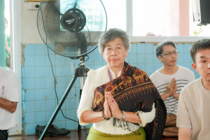 มรภ.เทพสตรี โดย คณะมนุษยศาสตร์ฯ ร่วมกับภาคีเครือข่าย จัดโครงการศิลปวัฒนธรรมสร้างสรรค์ ฟื้นฟู ประเพณีตักบาตรดอกไม้ วัดมณีชลขัณฑ์