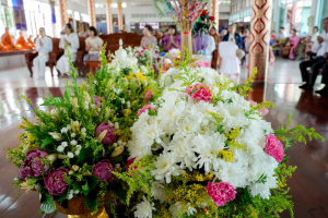 มรภ.เทพสตรี โดย คณะมนุษยศาสตร์ฯ ร่วมกับภาคีเครือข่าย จัดโครงการศิลปวัฒนธรรมสร้างสรรค์ ฟื้นฟู ประเพณีตักบาตรดอกไม้ วัดมณีชลขัณฑ์