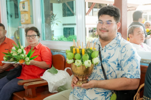 มรภ.เทพสตรี โดย คณะมนุษยศาสตร์ฯ ร่วมกับภาคีเครือข่าย จัดโครงการศิลปวัฒนธรรมสร้างสรรค์ ฟื้นฟู ประเพณีตักบาตรดอกไม้ วัดมณีชลขัณฑ์