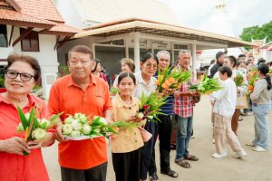 มรภ.เทพสตรี โดย คณะมนุษยศาสตร์ฯ ร่วมกับภาคีเครือข่าย จัดโครงการศิลปวัฒนธรรมสร้างสรรค์ ฟื้นฟู ประเพณีตักบาตรดอกไม้ วัดมณีชลขัณฑ์