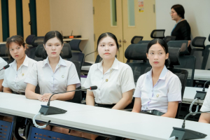 มรภ.เทพสตรี ร่วมต้อนรับ อ.แห้ว ประธานมูลนิธิศาลเจ้าพ่อนาคราชจันเสน ในโอกาสมอบทุนการศึกษา 165,000 บาท พร้อมบรรยายสร้างแรงบันดาลใจแก่นักศึกษา