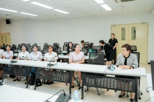 มรภ.เทพสตรี ร่วมต้อนรับ อ.แห้ว ประธานมูลนิธิศาลเจ้าพ่อนาคราชจันเสน ในโอกาสมอบทุนการศึกษา 165,000 บาท พร้อมบรรยายสร้างแรงบันดาลใจแก่นักศึกษา