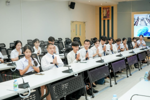 มรภ.เทพสตรี ร่วมต้อนรับ อ.แห้ว ประธานมูลนิธิศาลเจ้าพ่อนาคราชจันเสน ในโอกาสมอบทุนการศึกษา 165,000 บาท พร้อมบรรยายสร้างแรงบันดาลใจแก่นักศึกษา