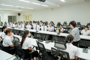 มรภ.เทพสตรี ร่วมต้อนรับ อ.แห้ว ประธานมูลนิธิศาลเจ้าพ่อนาคราชจันเสน ในโอกาสมอบทุนการศึกษา 165,000 บาท พร้อมบรรยายสร้างแรงบันดาลใจแก่นักศึกษา