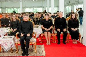 มรภ.เทพสตรี ร่วมพิธีสวดพระพุทธมนต์และเจริญจิตภาวนาอุทิศถวายพระราชกุศลแด่ สมเด็จพระบรมราชชนนีพันปีหลวง และอุทิศถวายพระกุศลแด่ สมเด็จพระเจ้าลูกเธอ เจ้าฟ้าพัชรกิติยาภาฯ