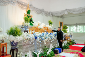 มรภ.เทพสตรี ร่วมพิธีสวดพระพุทธมนต์และเจริญจิตภาวนาอุทิศถวายพระราชกุศลแด่ สมเด็จพระบรมราชชนนีพันปีหลวง และอุทิศถวายพระกุศลแด่ สมเด็จพระเจ้าลูกเธอ เจ้าฟ้าพัชรกิติยาภาฯ