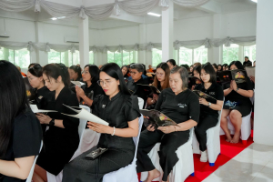 มรภ.เทพสตรี ร่วมพิธีสวดพระพุทธมนต์และเจริญจิตภาวนาอุทิศถวายพระราชกุศลแด่ สมเด็จพระบรมราชชนนีพันปีหลวง และอุทิศถวายพระกุศลแด่ สมเด็จพระเจ้าลูกเธอ เจ้าฟ้าพัชรกิติยาภาฯ