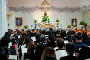 มรภ.เทพสตรี ร่วมพิธีสวดพระพุทธมนต์และเจริญจิตภาวนาอุทิศถวายพระราชกุศลแด่ สมเด็จพระบรมราชชนนีพันปีหลวง และอุทิศถวายพระกุศลแด่ สมเด็จพระเจ้าลูกเธอ เจ้าฟ้าพัชรกิติยาภาฯ