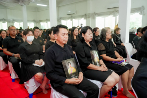 มรภ.เทพสตรี ร่วมพิธีสวดพระพุทธมนต์และเจริญจิตภาวนาอุทิศถวายพระราชกุศลแด่ สมเด็จพระบรมราชชนนีพันปีหลวง และอุทิศถวายพระกุศลแด่ สมเด็จพระเจ้าลูกเธอ เจ้าฟ้าพัชรกิติยาภาฯ