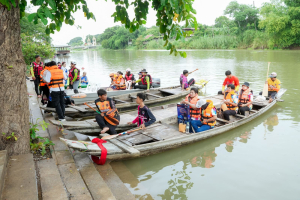 สำนักวิทยบริการฯ มรภ.เทพสตรี จับมือภาคีเครือข่าย ร่วมกิจกรรม คณะนาวาสัญจร ทำบุญเข้าพรรษา 9 วัดริมแม่น้ำลพบุรี สานต่อโครงการพัฒนาเศรษฐกิจสร้างสรรค์