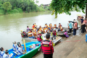 สำนักวิทยบริการฯ มรภ.เทพสตรี จับมือภาคีเครือข่าย ร่วมกิจกรรม คณะนาวาสัญจร ทำบุญเข้าพรรษา 9 วัดริมแม่น้ำลพบุรี สานต่อโครงการพัฒนาเศรษฐกิจสร้างสรรค์