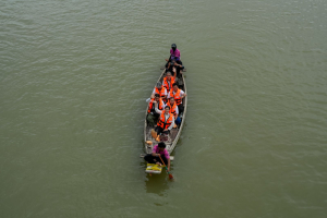 สำนักวิทยบริการฯ มรภ.เทพสตรี จับมือภาคีเครือข่าย ร่วมกิจกรรม คณะนาวาสัญจร ทำบุญเข้าพรรษา 9 วัดริมแม่น้ำลพบุรี สานต่อโครงการพัฒนาเศรษฐกิจสร้างสรรค์