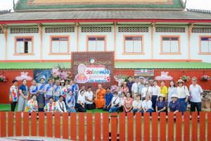 สำนักวิทยบริการฯ มรภ.เทพสตรี จับมือภาคีเครือข่าย ร่วมกิจกรรม คณะนาวาสัญจร ทำบุญเข้าพรรษา 9 วัดริมแม่น้ำลพบุรี สานต่อโครงการพัฒนาเศรษฐกิจสร้างสรรค์