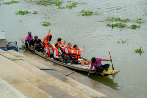 สำนักวิทยบริการฯ มรภ.เทพสตรี จับมือภาคีเครือข่าย ร่วมกิจกรรม คณะนาวาสัญจร ทำบุญเข้าพรรษา 9 วัดริมแม่น้ำลพบุรี สานต่อโครงการพัฒนาเศรษฐกิจสร้างสรรค์