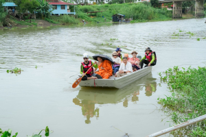 สำนักวิทยบริการฯ มรภ.เทพสตรี จับมือภาคีเครือข่าย ร่วมกิจกรรม คณะนาวาสัญจร ทำบุญเข้าพรรษา 9 วัดริมแม่น้ำลพบุรี สานต่อโครงการพัฒนาเศรษฐกิจสร้างสรรค์
