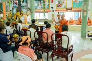 สำนักวิทยบริการฯ มรภ.เทพสตรี จับมือภาคีเครือข่าย ร่วมกิจกรรม คณะนาวาสัญจร ทำบุญเข้าพรรษา 9 วัดริมแม่น้ำลพบุรี สานต่อโครงการพัฒนาเศรษฐกิจสร้างสรรค์