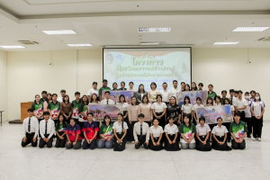 คณะมนุษยศาสตร์ฯ มรภ.เทพสตรี จัดประกวดจัดพานและแจกันดอกไม้ หนุนนักศึกษาร่วมสืบสาน ประเพณีตักบาตรดอกไม้ วัดมณีชลขัณฑ์