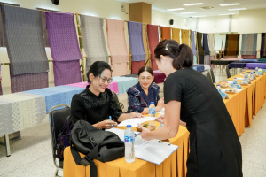 มรภ.เทพสตรี ร่วมเป็นกรรมการกลั่นกรองคัดเลือกผ้าและงานหัตถกรรม การประกวดผ้าลายพระราชทานและงานหัตถกรรม ระดับจังหวัด ประจำปี 2569