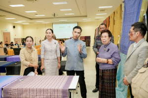 มรภ.เทพสตรี ร่วมเป็นกรรมการกลั่นกรองคัดเลือกผ้าและงานหัตถกรรม การประกวดผ้าลายพระราชทานและงานหัตถกรรม ระดับจังหวัด ประจำปี 2569