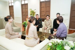 หน่วยงานภายใน และหน่วยงานภายนอก ร่วมแสดงความยินดีแก่ ผศ.จินตนา เวชมี ในโอกาสที่สภามหาวิทยาลัยมีมติเห็นชอบเสนอชื่อดำรงตำแหน่ง อธิการบดี มรภ.เทพสตรี