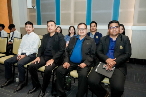 คณะมนุษยศาสตร์ฯ มรภ.เทพสตรี จัดประกวดร้องเพลงหมู่ และพิธีมอบรางวัลเพชรมนุษยศาสตร์และสังคมศาสตร์