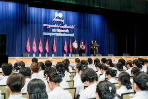 คณะมนุษยศาสตร์ฯ มรภ.เทพสตรี จัดประกวดร้องเพลงหมู่ และพิธีมอบรางวัลเพชรมนุษยศาสตร์และสังคมศาสตร์
