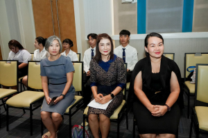 คณะมนุษยศาสตร์ฯ มรภ.เทพสตรี จัดประกวดร้องเพลงหมู่ และพิธีมอบรางวัลเพชรมนุษยศาสตร์และสังคมศาสตร์