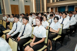 คณะมนุษยศาสตร์ฯ มรภ.เทพสตรี จัดประกวดร้องเพลงหมู่ และพิธีมอบรางวัลเพชรมนุษยศาสตร์และสังคมศาสตร์