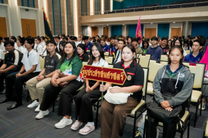 คณะมนุษยศาสตร์ฯ มรภ.เทพสตรี จัดประกวดร้องเพลงหมู่ และพิธีมอบรางวัลเพชรมนุษยศาสตร์และสังคมศาสตร์