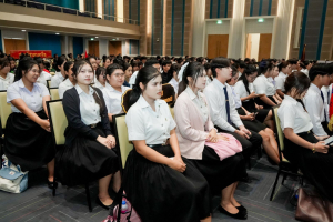 คณะมนุษยศาสตร์ฯ มรภ.เทพสตรี จัดประกวดร้องเพลงหมู่ และพิธีมอบรางวัลเพชรมนุษยศาสตร์และสังคมศาสตร์