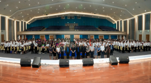คณะมนุษยศาสตร์ฯ มรภ.เทพสตรี จัดประกวดร้องเพลงหมู่ และพิธีมอบรางวัลเพชรมนุษยศาสตร์และสังคมศาสตร์