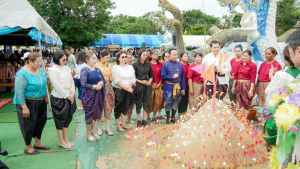 มรภ.เทพสตรี ร่วมเปิดงาน 1 อำเภอ 1 ลานสร้างสรรค์ สระโบสถ์ ชูทุนวัฒนธรรมสืบสานภูมิปัญญา มุ่งสู่เศรษฐกิจสร้างสรรค์