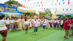 มรภ.เทพสตรี ร่วมเปิดงาน 1 อำเภอ 1 ลานสร้างสรรค์ สระโบสถ์ ชูทุนวัฒนธรรมสืบสานภูมิปัญญา มุ่งสู่เศรษฐกิจสร้างสรรค์