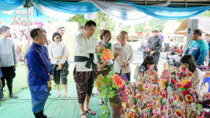 มรภ.เทพสตรี ร่วมเปิดงาน 1 อำเภอ 1 ลานสร้างสรรค์ สระโบสถ์ ชูทุนวัฒนธรรมสืบสานภูมิปัญญา มุ่งสู่เศรษฐกิจสร้างสรรค์