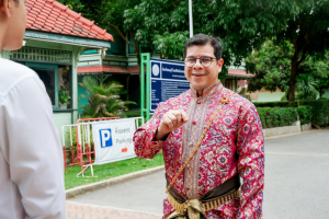 มรภ.เทพสตรี ต้อนรับเอกอัครราชทูตเวเนซุเอลา ในโอกาสเยือนมหาวิทยาลัย และ จ.ลพบุรี พร้อมหารือความร่วมมือทางวิชาการ และมอบเกียรติบัตรทีมออกแบบชุดผ้าไทย