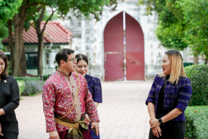 มรภ.เทพสตรี ต้อนรับเอกอัครราชทูตเวเนซุเอลา ในโอกาสเยือนมหาวิทยาลัย และ จ.ลพบุรี พร้อมหารือความร่วมมือทางวิชาการ และมอบเกียรติบัตรทีมออกแบบชุดผ้าไทย