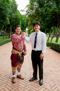 มรภ.เทพสตรี ต้อนรับเอกอัครราชทูตเวเนซุเอลา ในโอกาสเยือนมหาวิทยาลัย และ จ.ลพบุรี พร้อมหารือความร่วมมือทางวิชาการ และมอบเกียรติบัตรทีมออกแบบชุดผ้าไทย