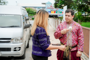 มรภ.เทพสตรี ต้อนรับเอกอัครราชทูตเวเนซุเอลา ในโอกาสเยือนมหาวิทยาลัย และ จ.ลพบุรี พร้อมหารือความร่วมมือทางวิชาการ และมอบเกียรติบัตรทีมออกแบบชุดผ้าไทย