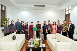 มรภ.เทพสตรี ต้อนรับเอกอัครราชทูตเวเนซุเอลา ในโอกาสเยือนมหาวิทยาลัย และ จ.ลพบุรี พร้อมหารือความร่วมมือทางวิชาการ และมอบเกียรติบัตรทีมออกแบบชุดผ้าไทย