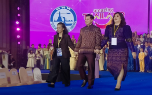 มรภ.เทพสตรี ต้อนรับเอกอัครราชทูตเวเนซุเอลา ในโอกาสเยือนมหาวิทยาลัย และ จ.ลพบุรี พร้อมหารือความร่วมมือทางวิชาการ และมอบเกียรติบัตรทีมออกแบบชุดผ้าไทย