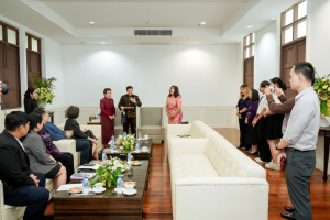 มรภ.เทพสตรี ต้อนรับเอกอัครราชทูตเวเนซุเอลา ในโอกาสเยือนมหาวิทยาลัย และ จ.ลพบุรี พร้อมหารือความร่วมมือทางวิชาการ และมอบเกียรติบัตรทีมออกแบบชุดผ้าไทย