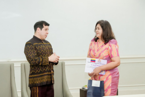 มรภ.เทพสตรี ต้อนรับเอกอัครราชทูตเวเนซุเอลา ในโอกาสเยือนมหาวิทยาลัย และ จ.ลพบุรี พร้อมหารือความร่วมมือทางวิชาการ และมอบเกียรติบัตรทีมออกแบบชุดผ้าไทย