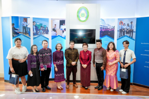 มรภ.เทพสตรี ต้อนรับเอกอัครราชทูตเวเนซุเอลา ในโอกาสเยือนมหาวิทยาลัย และ จ.ลพบุรี พร้อมหารือความร่วมมือทางวิชาการ และมอบเกียรติบัตรทีมออกแบบชุดผ้าไทย