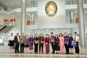 มรภ.เทพสตรี ต้อนรับเอกอัครราชทูตเวเนซุเอลา ในโอกาสเยือนมหาวิทยาลัย และ จ.ลพบุรี พร้อมหารือความร่วมมือทางวิชาการ และมอบเกียรติบัตรทีมออกแบบชุดผ้าไทย