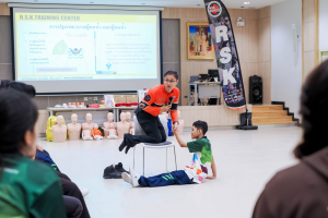 กองพัฒนานักศึกษา สนอ. มรภ.เทพสตรี จัดอบรมปฐมพยาบาลและ CPR เสริมทักษะช่วยชีวิตขั้นพื้นฐานให้นักศึกษา