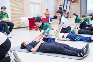กองพัฒนานักศึกษา สนอ. มรภ.เทพสตรี จัดอบรมปฐมพยาบาลและ CPR เสริมทักษะช่วยชีวิตขั้นพื้นฐานให้นักศึกษา