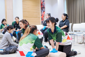กองพัฒนานักศึกษา สนอ. มรภ.เทพสตรี จัดอบรมปฐมพยาบาลและ CPR เสริมทักษะช่วยชีวิตขั้นพื้นฐานให้นักศึกษา